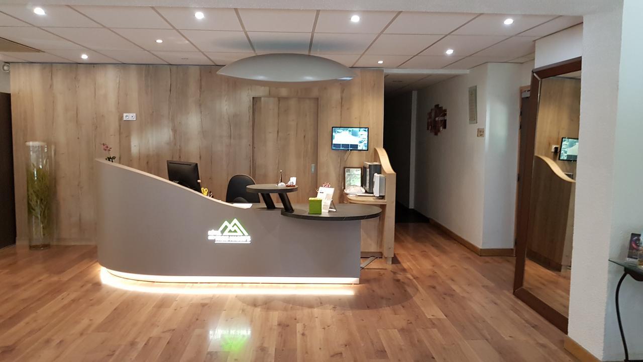 Logis Des Trois Massifs Hotel Claix  Exterior photo